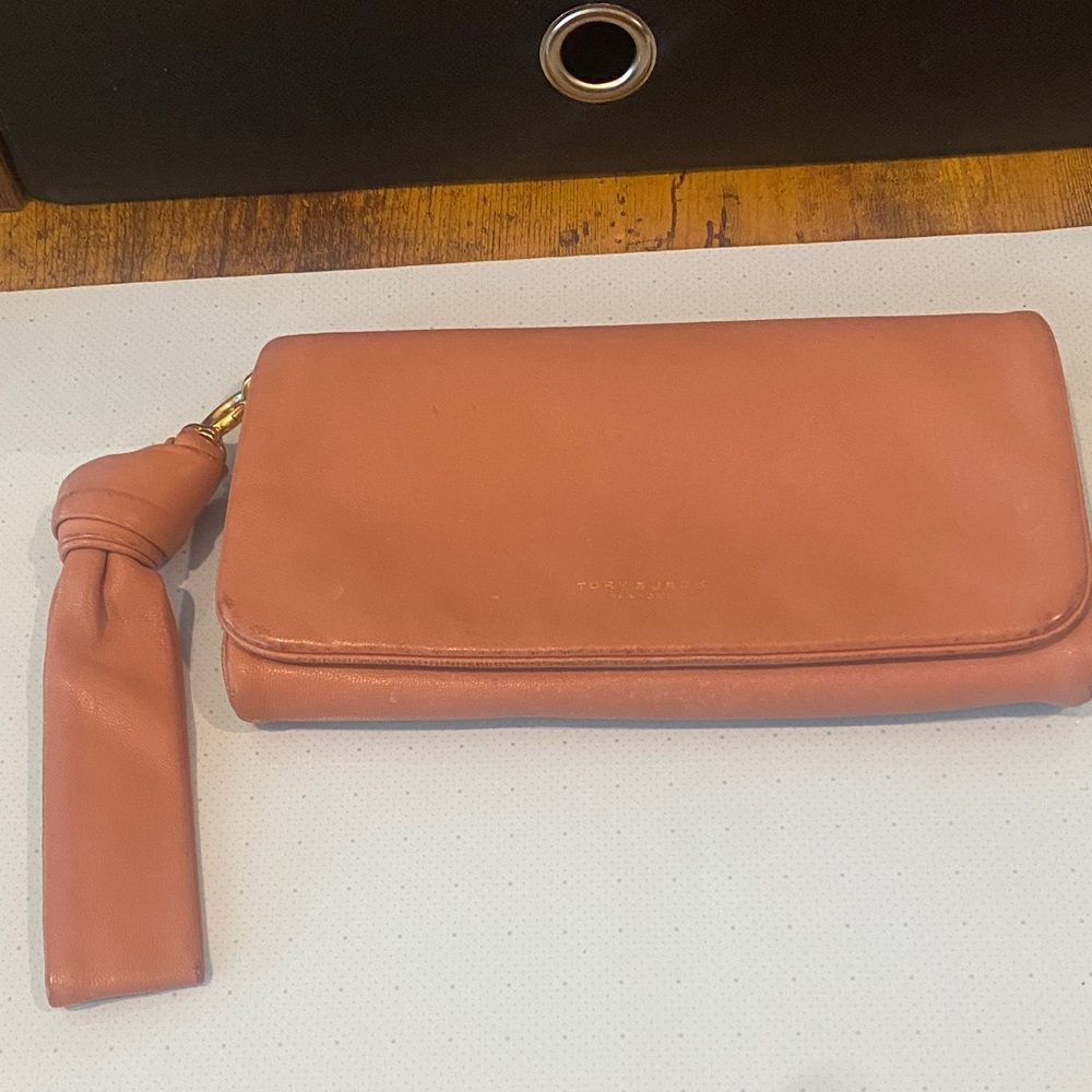 Tory Burch Salmon Leather Clutch / Wallet
